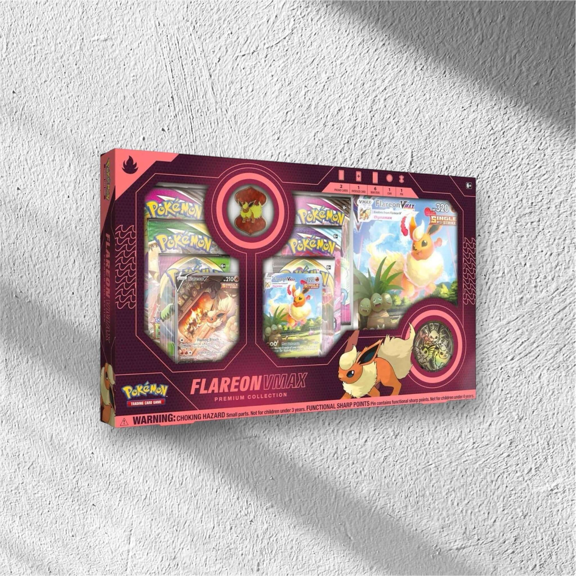 Pokémon TCG: Flareon VMAX Premium Collection - WolfCards